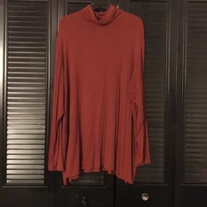 Lightweight maroon turtleneck